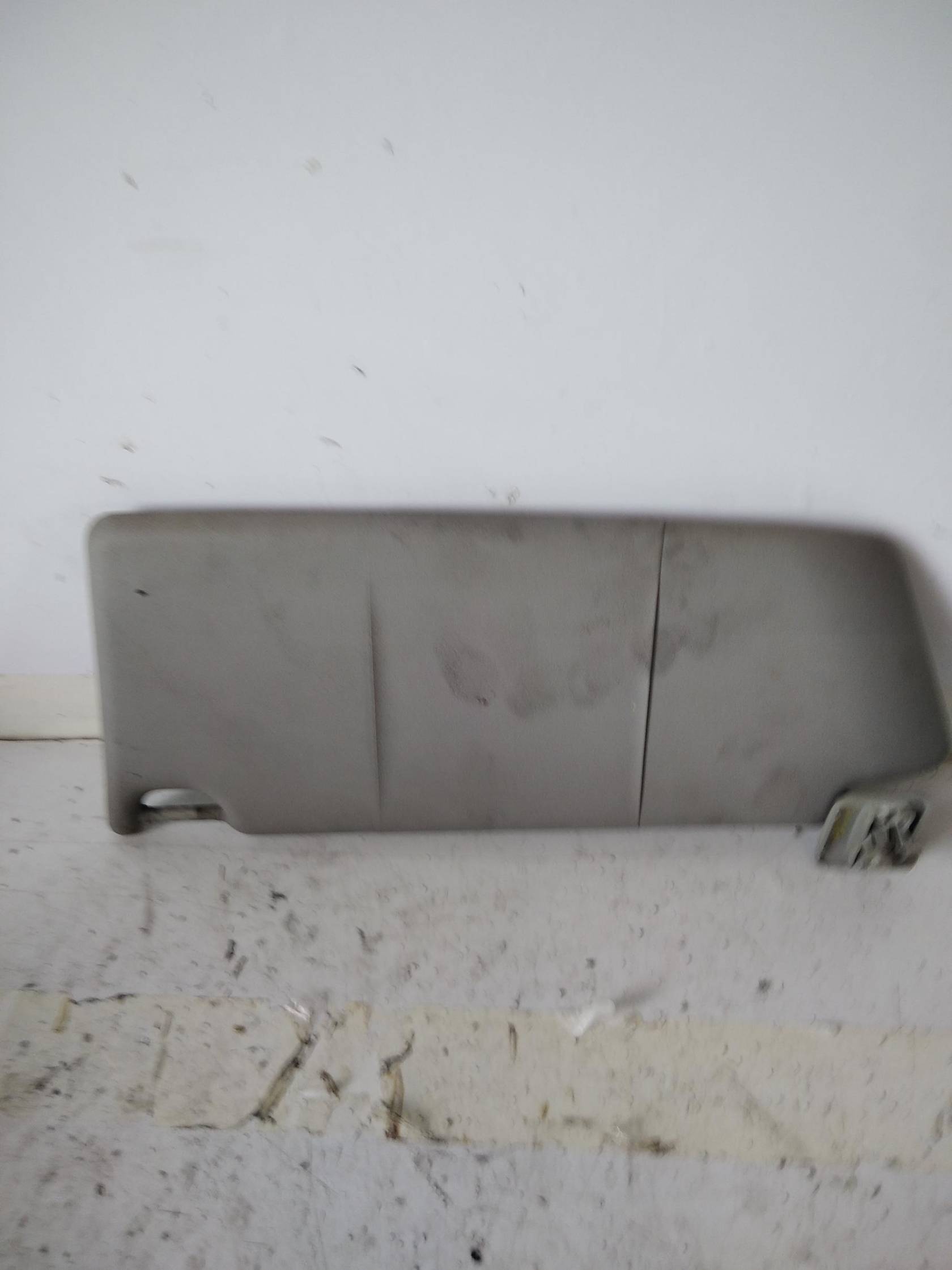 Aletta parasole parabrezza sx.